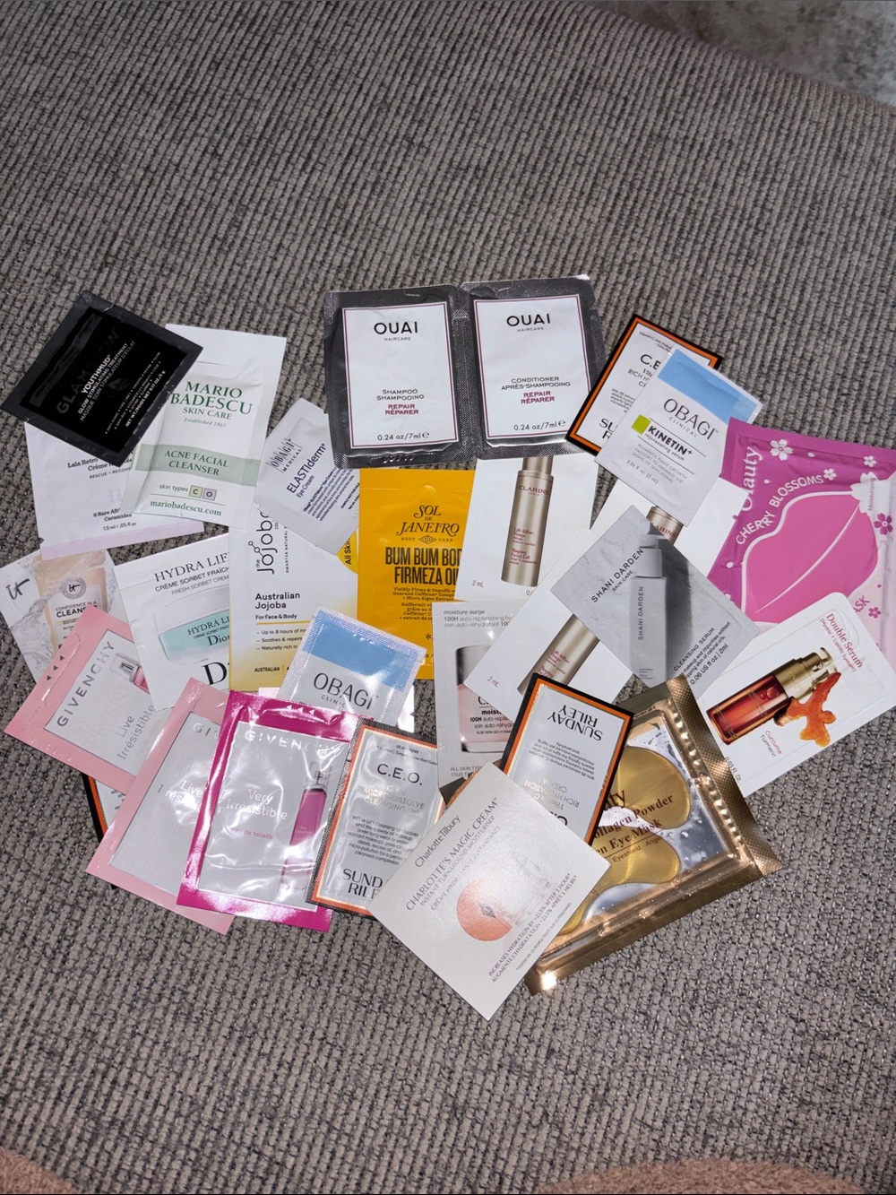✨ Luxury Skincare & Beauty Sample Bundle – 30+ High-End Samples